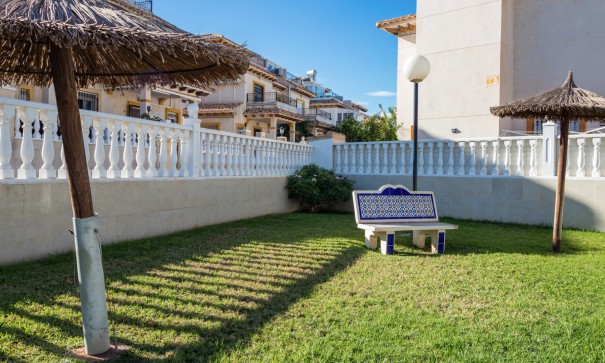 Sprzedaż - Willa w zabudowie bliźniaczej -
La Zenia - Villas San Jose