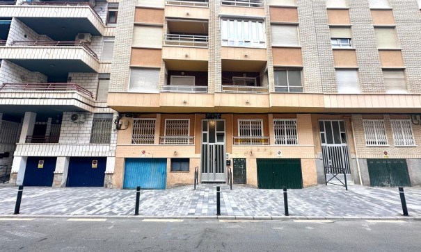 Sale - Apartment Flat -
Torrevieja - Playa del cura