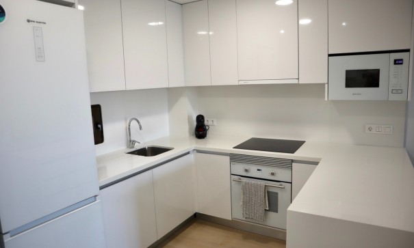 Revente - Appartement -
Finestrat