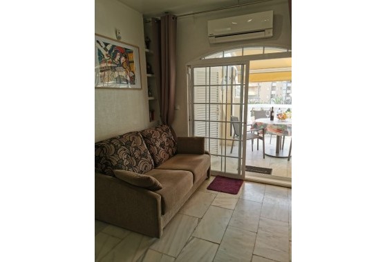 Herverkoop - Appartement / Flat -
Torrevieja