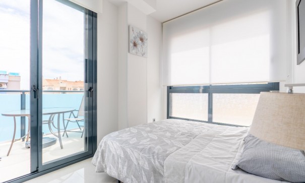 Revente - Appartement -
Torrevieja - Estacion de autobuses