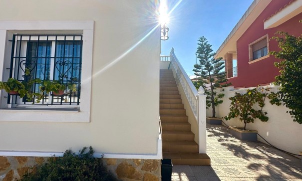 Venta - Chalet Independiente -
Bigastro - Comunidad valenciana