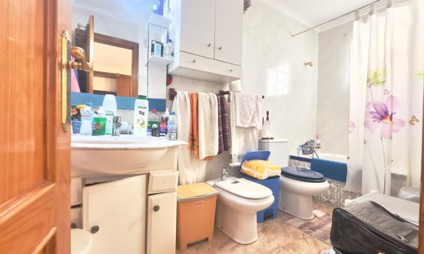 Revente - Appartement -
Torrevieja - Estacion de autobuses