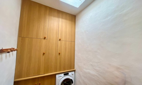 Herverkoop - Halfvrijstaande villa -
Torrevieja