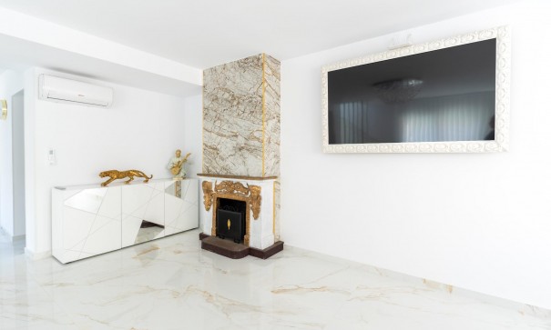 Revente - Maison de ville -
Torrevieja - Punta prima