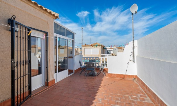Revente - Maison de ville -
Torrevieja - La Siesta