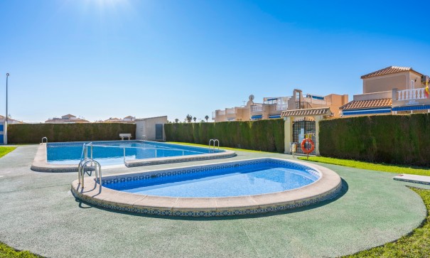 Revente - Maison de ville -
Torrevieja - La Siesta