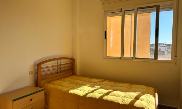 Revente - Appartement -
Jacarilla - pueblo