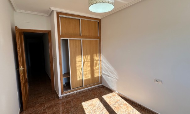 Revente - Appartement -
Jacarilla - pueblo