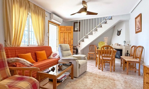 Återförsäljning - Radhus -
Orihuela Costa - Playa Flamenca