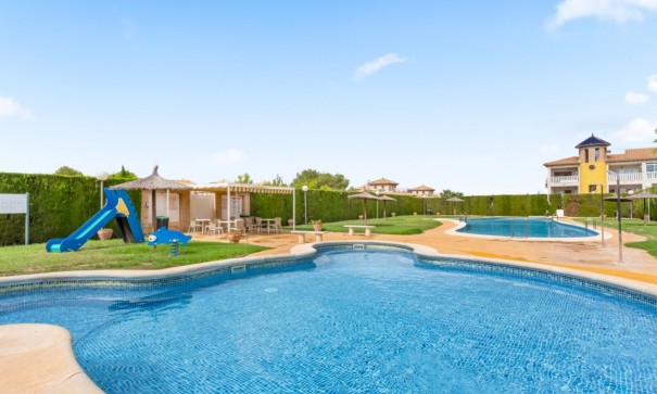 Revente - Maison de ville -
Orihuela Costa - Villamartín