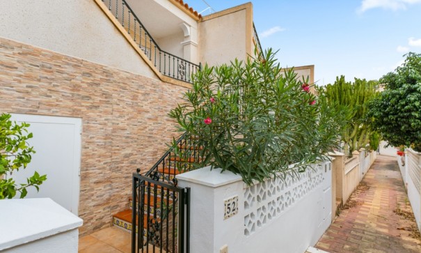 Revente - Maison de ville -
Orihuela Costa - Villamartín