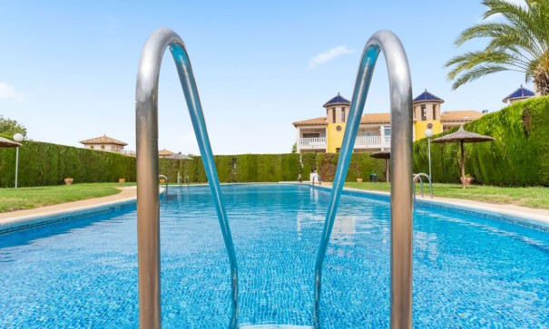 Revente - Maison de ville -
Orihuela Costa - Villamartín