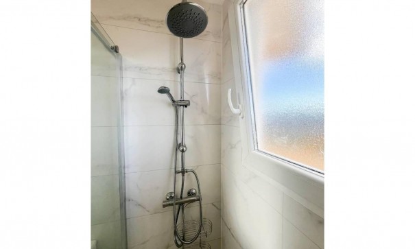 Revente - Appartement -
Torrevieja - Punta Prima