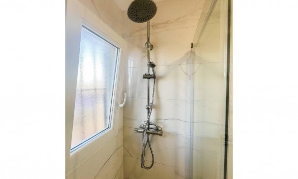 Revente - Appartement -
Torrevieja - Punta Prima