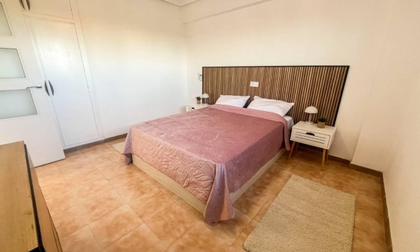 Revente - Appartement -
Torrevieja - Punta Prima