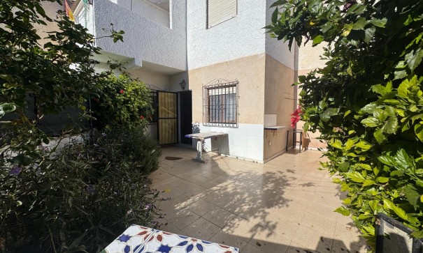 Venta - Apartamento piso -
Torrevieja - torreta III