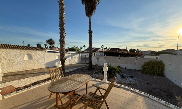 Resale - Freistehende Villa -
Torrevieja - San luis