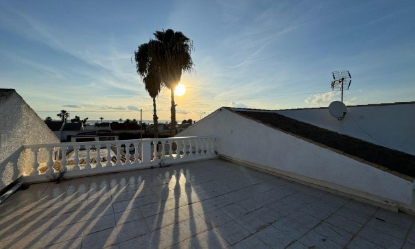 Resale - Freistehende Villa -
Torrevieja - San luis