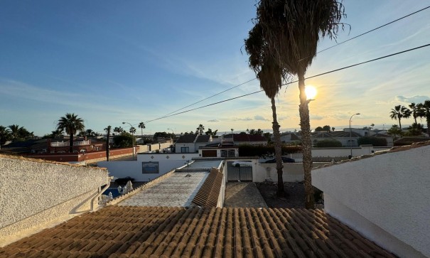 Resale - Freistehende Villa -
Torrevieja - San luis