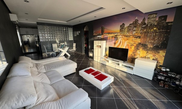 Resale - Freistehende Villa -
Torrevieja - San luis