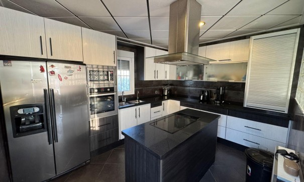 Resale - Freistehende Villa -
Torrevieja - San luis