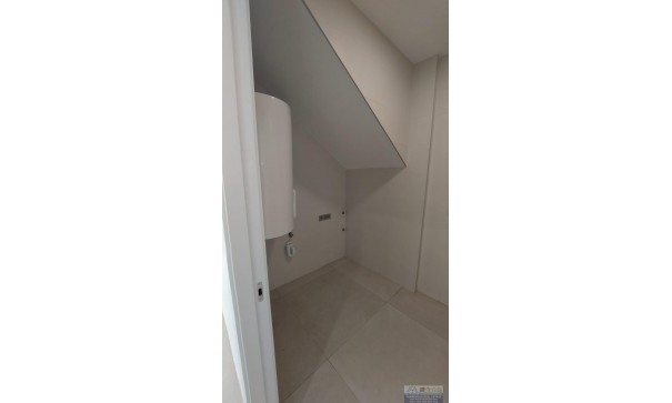 Revente - Villa -
Torrevieja - Los Balcones