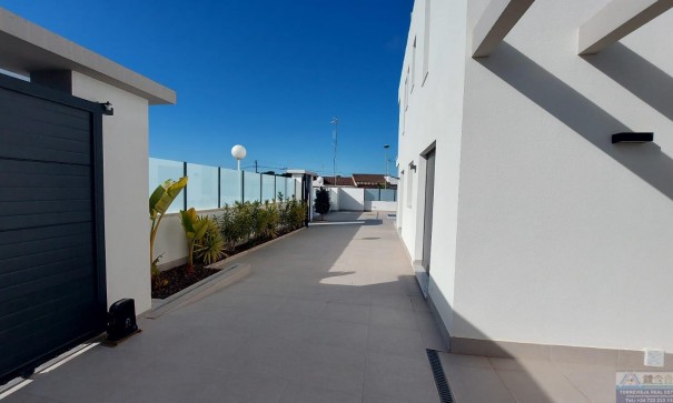 Revente - Villa -
Torrevieja - Los Balcones