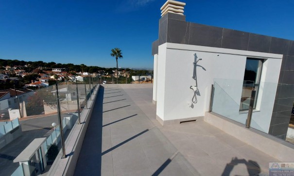 Revente - Villa -
Torrevieja - Los Balcones