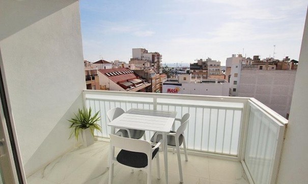 Revente - Appartement -
Torrevieja - torrevieja