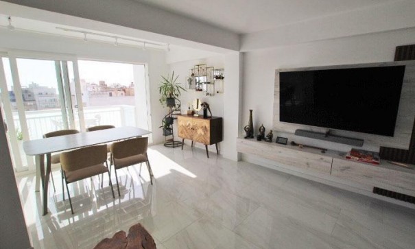 Revente - Appartement -
Torrevieja - torrevieja