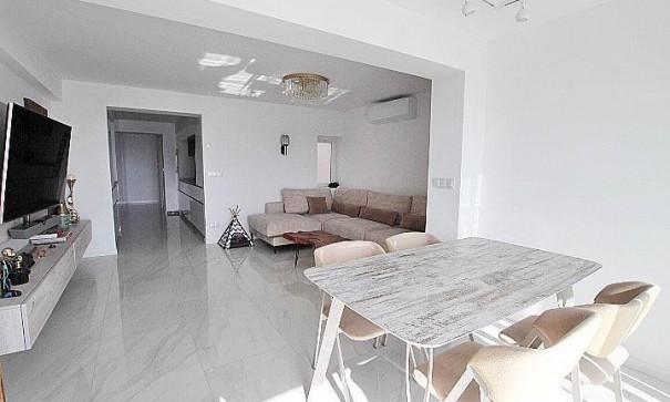 Revente - Appartement -
Torrevieja - torrevieja