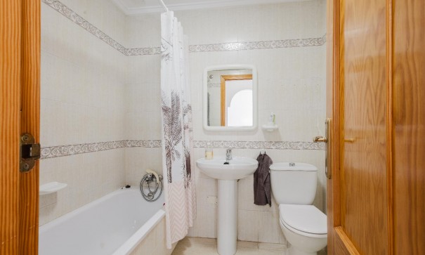 Herverkoop - Apartement Flat -
Torrevieja - Parque de las Naciones