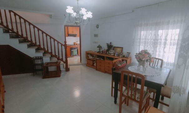 Videresalg - Fritliggende villa -
Crevillente