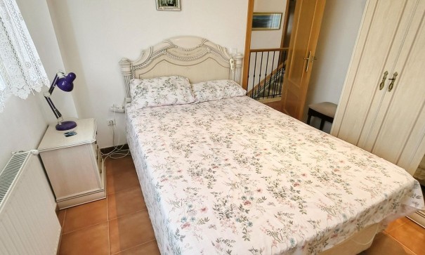 Herverkoop - Vrijstaande Villa -
Aspe