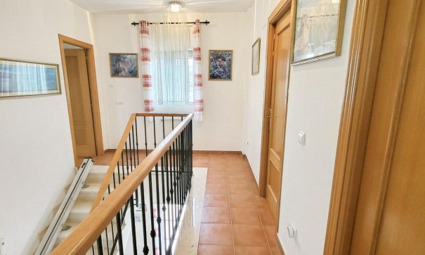 Herverkoop - Vrijstaande Villa -
Aspe