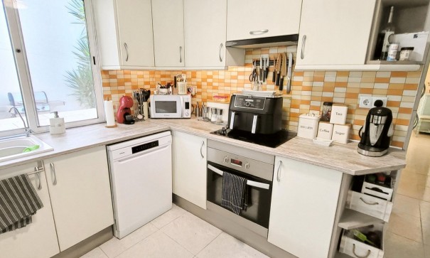 Herverkoop - Stadswoning -
Casas del Señor