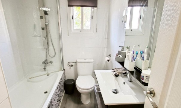 Herverkoop - Stadswoning -
Casas del Señor