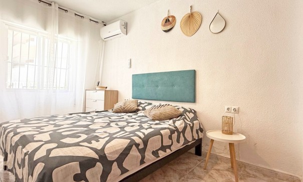 Venta - Apartamento piso -
Torrevieja - Torrelamata - La Mata