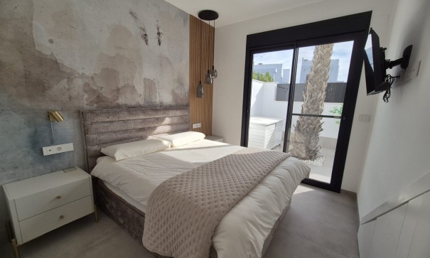 Herverkoop - Halfvrijstaande villa -
Santiago de La Ribera - Santiago de La Ribera - Town