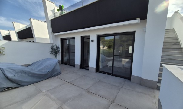 Herverkoop - Halfvrijstaande villa -
Santiago de La Ribera - Santiago de La Ribera - Town