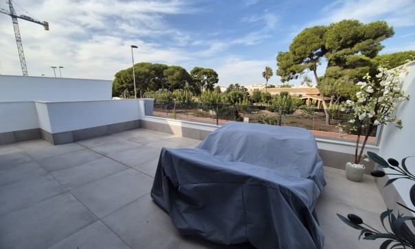 Herverkoop - Halfvrijstaande villa -
Santiago de La Ribera - Santiago de La Ribera - Town