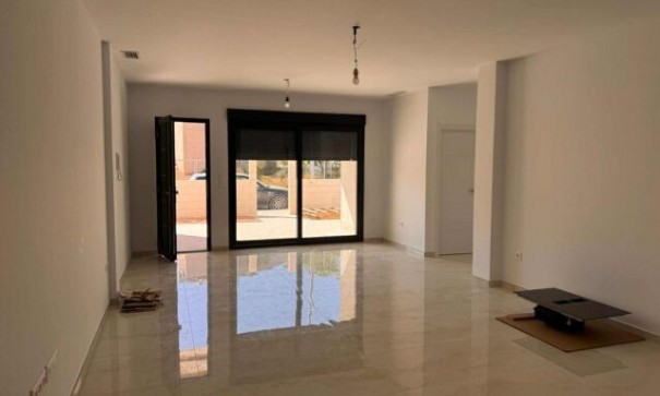 Obra Nueva - Villa adosada -
La Romana