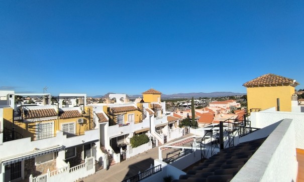 Venta - Casa de pueblo -
Algorfa