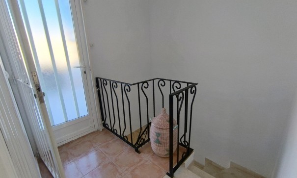 Venta - Casa de pueblo -
Algorfa