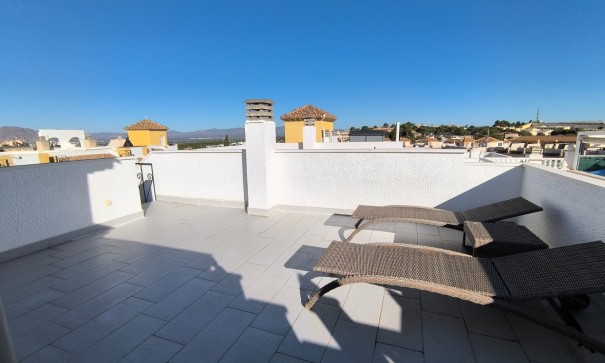 Venta - Casa de pueblo -
Algorfa