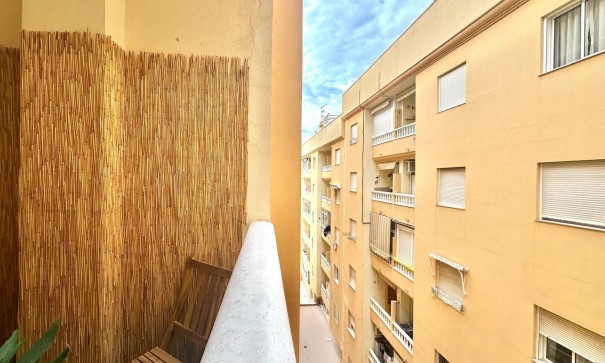 Herverkoop - Apartement Flat -
Torrevieja - Centro
