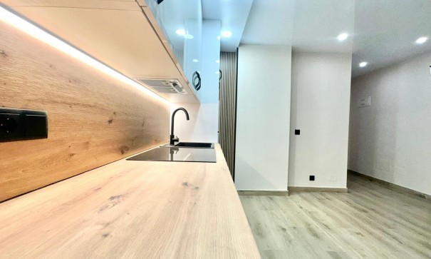 Herverkoop - Apartement Flat -
Torrevieja - Centro