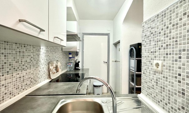 Herverkoop - Apartement Flat -
Torrevieja - Estacion de autobuses