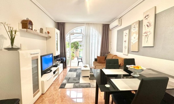 Herverkoop - Apartement Flat -
Torrevieja - Estacion de autobuses